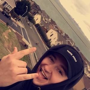 Meet your Posher, Dominic